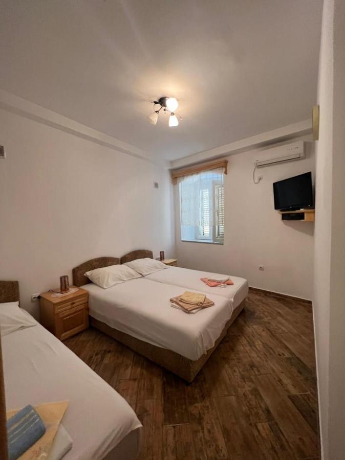 Apartment Njegos بيراتس المظهر الخارجي الصورة